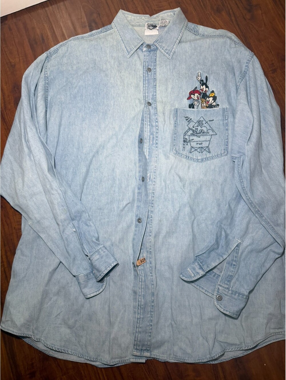 VTG Animaniacs Denim Button Up Shirt Adult XL Blue Warner Bros Embroidered 90s